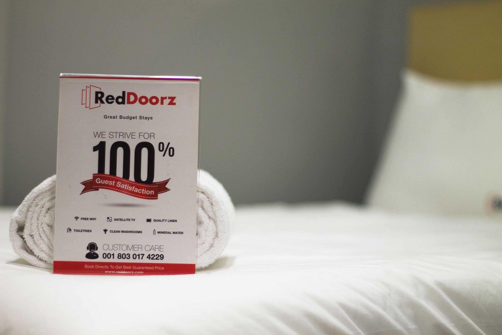 Reddoorz @ Pulomas Hotel Jakarta Exterior photo